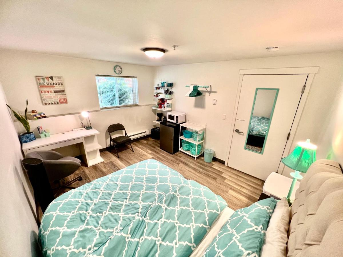 Private Room With Shared Bathroom On The 1St Floor 10 Minutes Walk To University Of Washington 西雅图 外观 照片