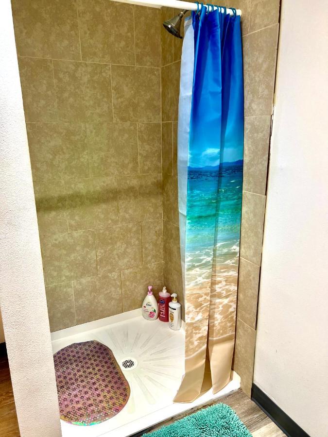 Private Room With Shared Bathroom On The 1St Floor 10 Minutes Walk To University Of Washington 西雅图 外观 照片